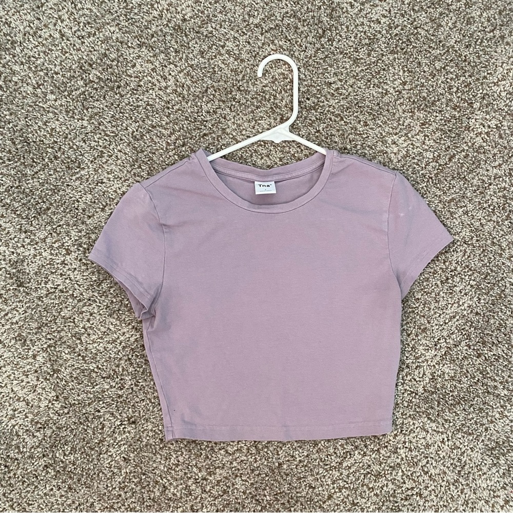 Aritzia TNA crop top